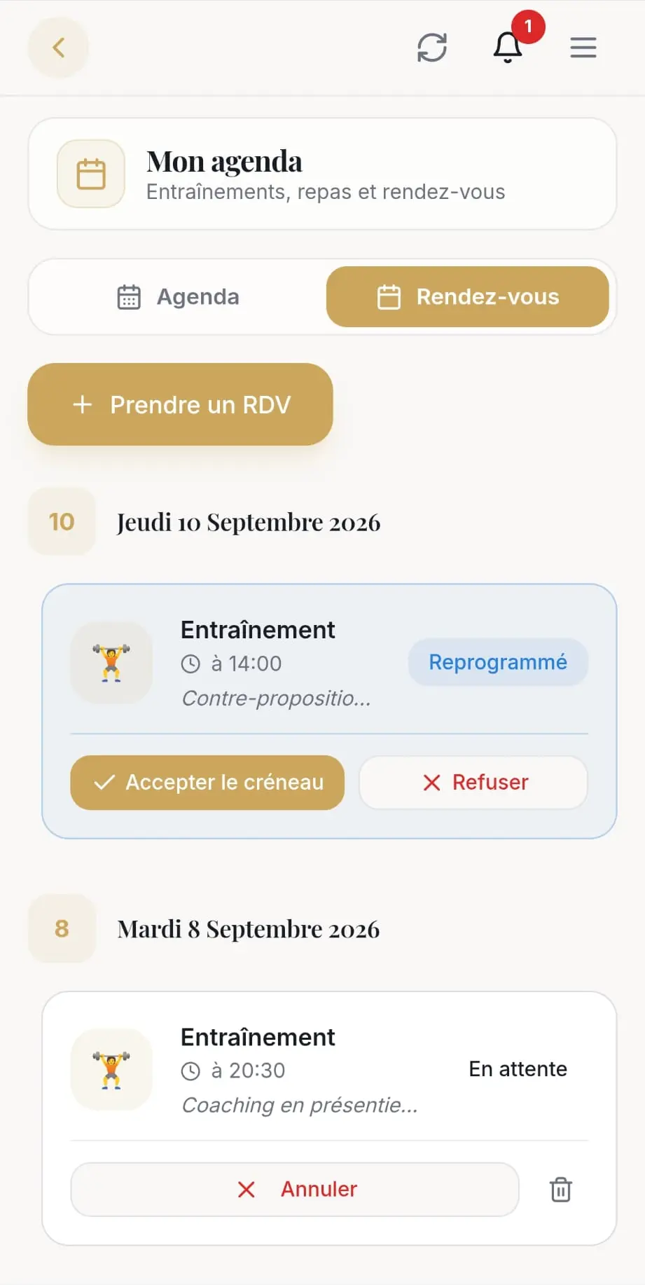 Écran agenda de l'application ADN Coach avec les entraînements et les rendez-vous